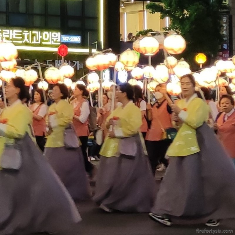 Lotus Lantern Parade 15