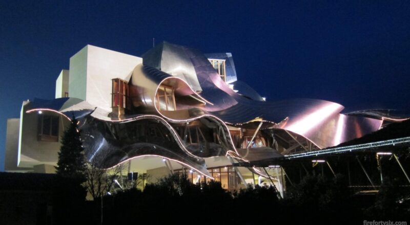 Elciego - Marques de Riscal - Hotel at night 01