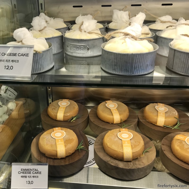 Ikseondong Hanok Village - Cheese Industry 03