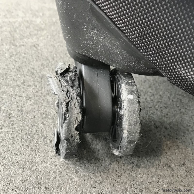 Briggs & Riley Wheels - Damaged wheels 01