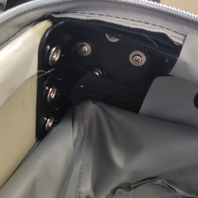 Briggs & Riley Wheels - Remove inner top lining 02
